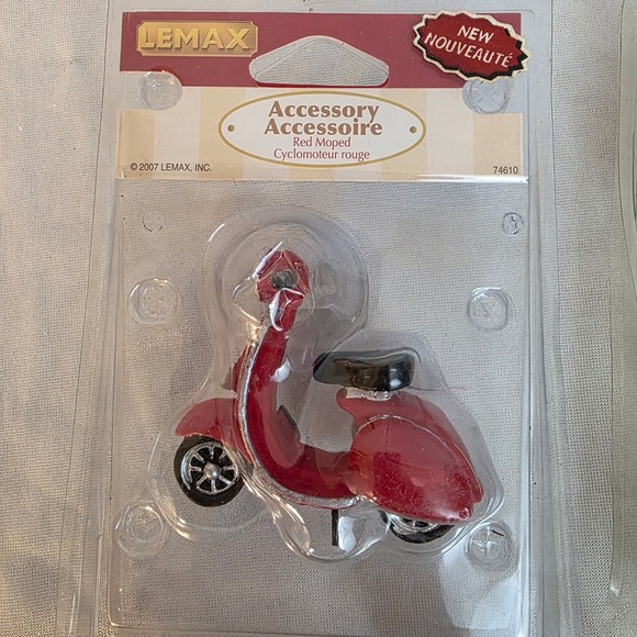 Lot of 3 Cristmas Town Miniatures: Lemax & Carole Town: Moped, Animals, Raccoons - Picture 3 of 7